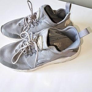 Nike Air Hurache running shoe